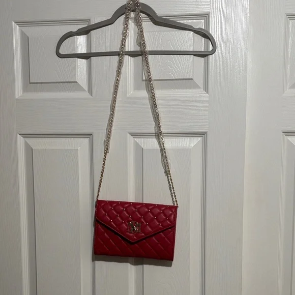 Badgley Mischka Red Quilted Crossbody Chain Bag - Picture 3 of 7
